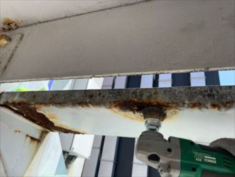 工具を使用したケレン